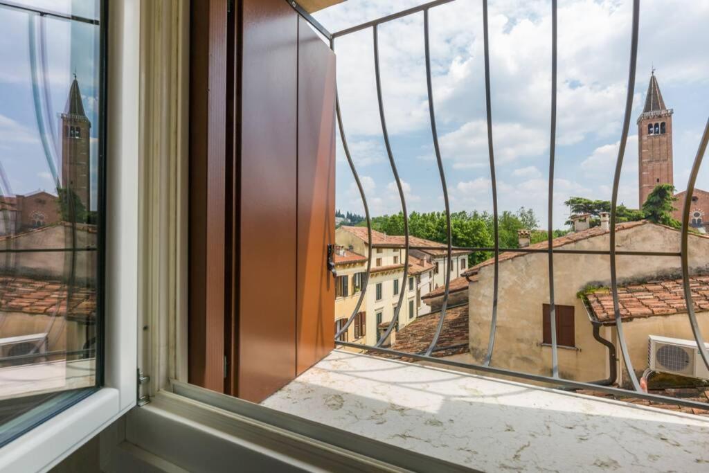 Luxury Design Apt With Amazing View Lägenhet Verona Exteriör bild