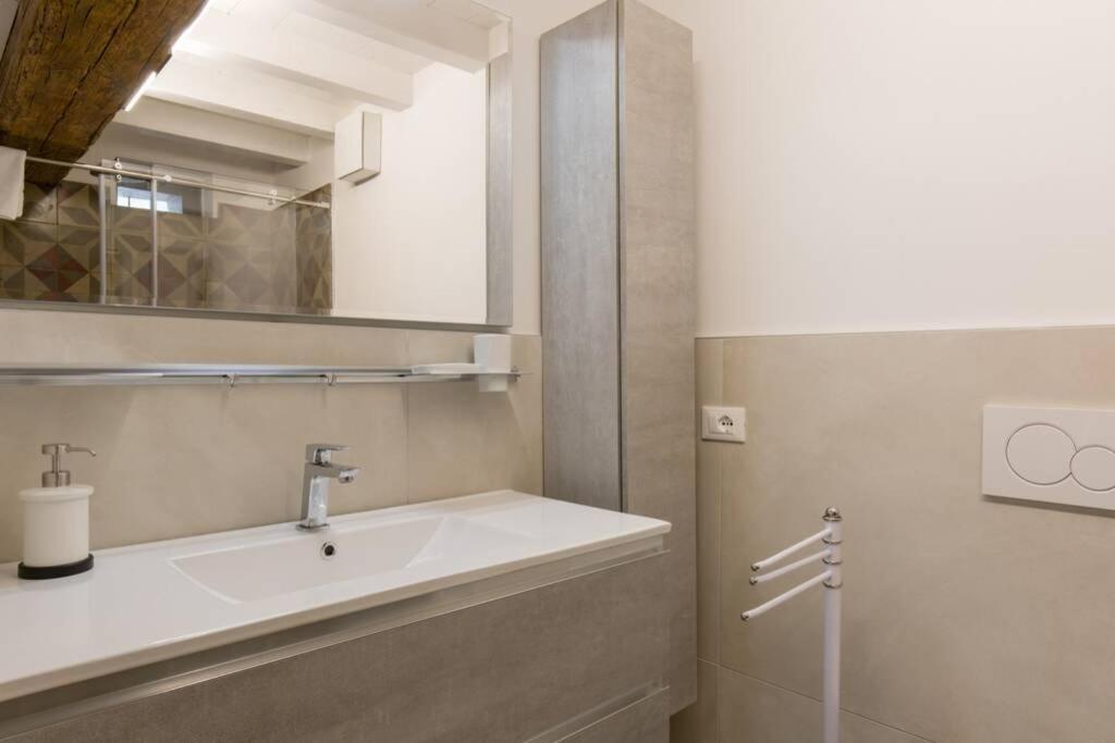 Luxury Design Apt With Amazing View Lägenhet Verona Exteriör bild
