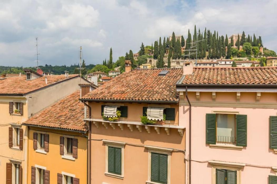 Luxury Design Apt With Amazing View Lägenhet Verona Exteriör bild